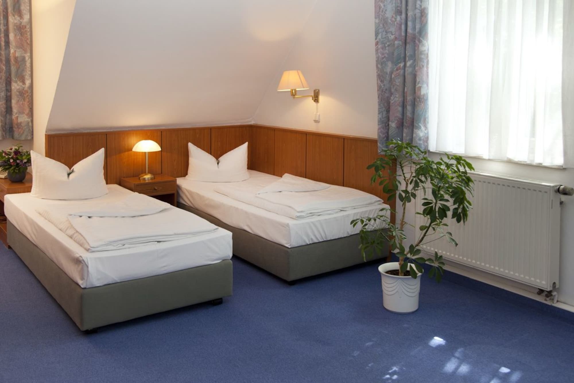 Hotel Und Restaurant Gartenstadt 埃尔福特 外观 照片